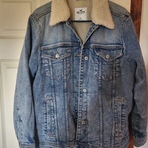 Hollister Light Blue Denim Jacket with Cream Sherpa Collar